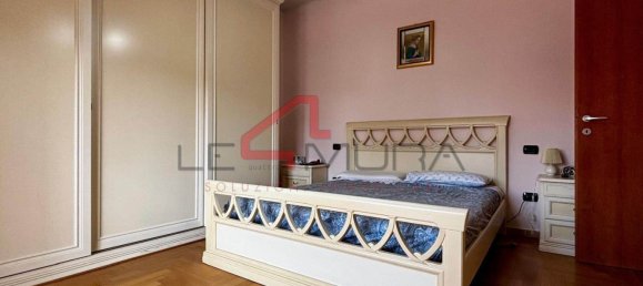 6 rooms Apartment in Nogara, Italy No. 300908 4
