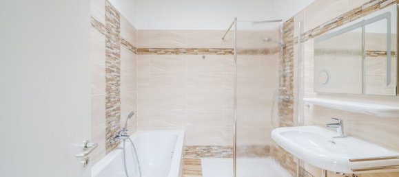 3 bedrooms Apartment in Charlottenburg, Germany No. 108191 8