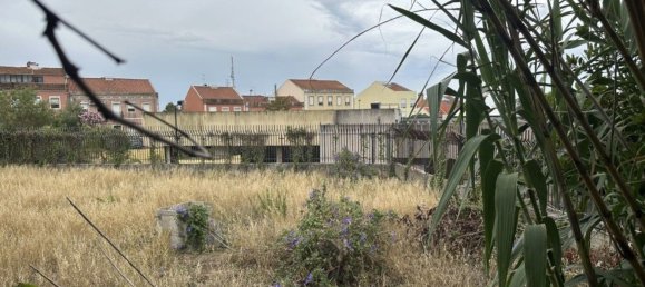 2000m² Land in Lisbon, Portugal No. 92548 13