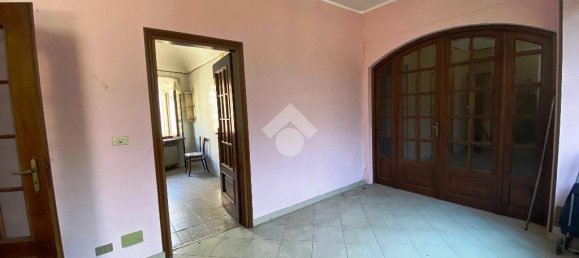 4 rooms House in Castellamonte, Italy No. 17626 7