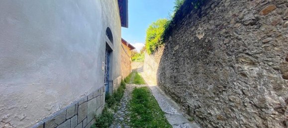 4 rooms House in Castellamonte, Italy No. 17626 24