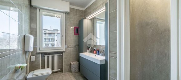 3 rooms Apartment in Bagnolo in Piano, Italy No. 161547 24