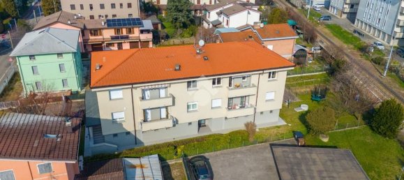 3 rooms Apartment in Bagnolo in Piano, Italy No. 161547 46