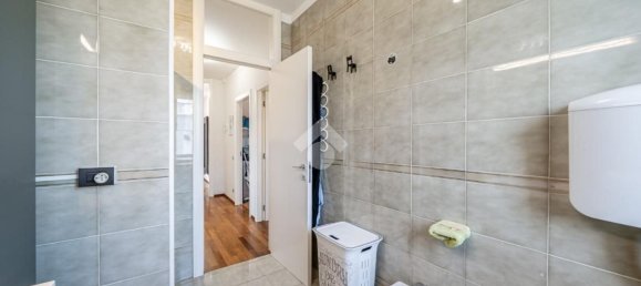 3 rooms Apartment in Bagnolo in Piano, Italy No. 161547 23