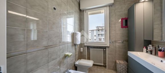 3 rooms Apartment in Bagnolo in Piano, Italy No. 161547 21
