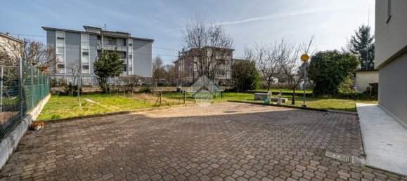 3 rooms Apartment in Bagnolo in Piano, Italy No. 161547 40