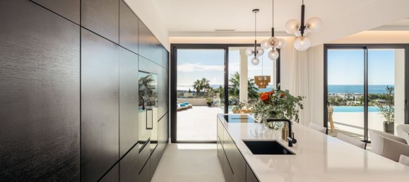 Villa de 6 dormitorios en Málaga, Spain No. 49819 60