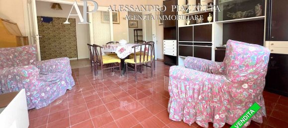 3 Schlafzimmer Wohnung in Lavagna, Italy, Nr. 341919 5
