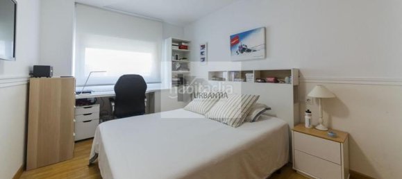 3 Schlafzimmer Wohnung in Chartered Community of Navarre, Spain, Nr. 169728 4