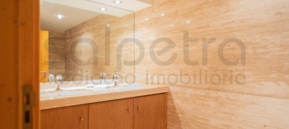 11 bedrooms House in Oliveira de Azemeis, Portugal No. 72027 23