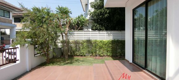 Café/restaurante de 3 dormitorios en Pattaya, Thailand No. 3026 5