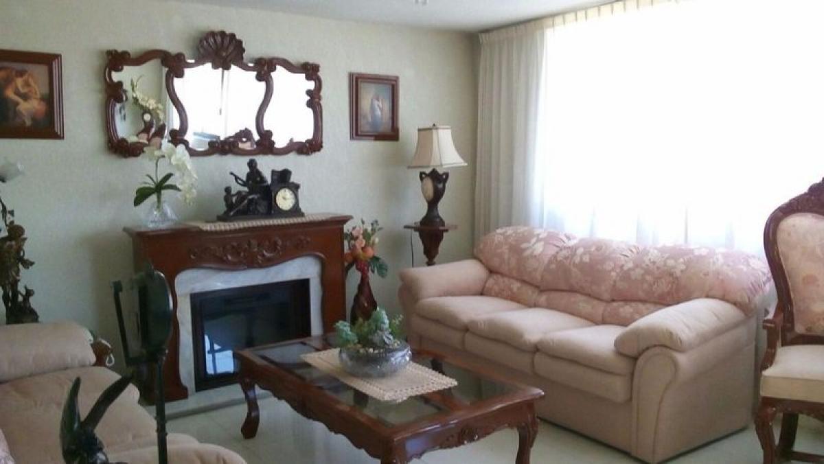 Casa de 3 dormitorios en Tlalnepantla, Mexico No. 220564