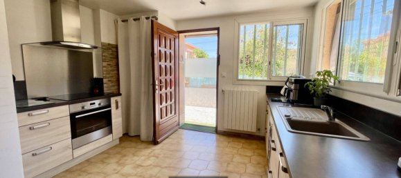 Villa de 3 dormitorios en La Penne-sur-Huveaune, France No. 278694 10