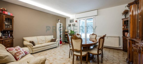 3 bedrooms Apartment in Carpi, Italy No. 292136 7