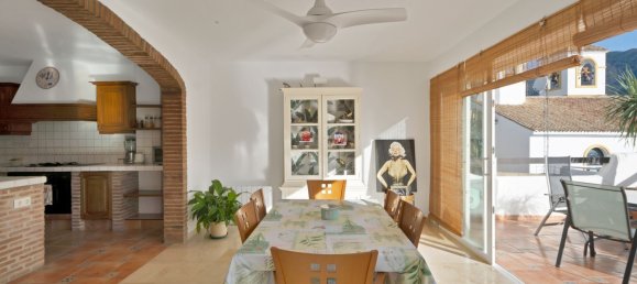 3 bedrooms Duplex in Benahavis, Spain No. 154724 13