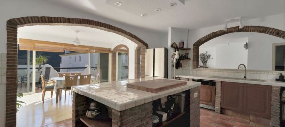 3 bedrooms Duplex in Benahavis, Spain No. 154724 14