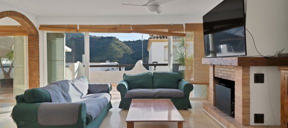 3 bedrooms Duplex in Benahavis, Spain No. 154724 10