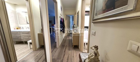 3 bedrooms Apartment in Rho, Italy No. 357878 13