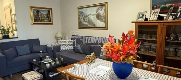 3 bedrooms Apartment in Rho, Italy No. 357878 7