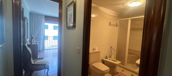 4 bedrooms Apartment in A Caniza, Spain No. 136740 14