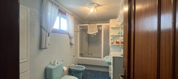 4 bedrooms Apartment in A Caniza, Spain No. 136740 23