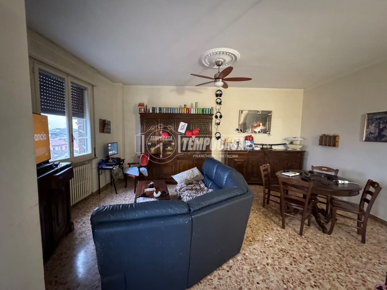 4-salle Appartement à Mirandola, Italy No. 258165