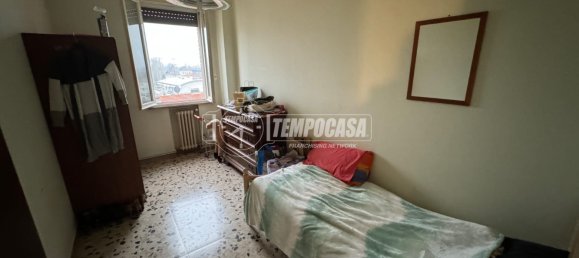 4-salle Appartement à Mirandola, Italy No. 258165 10