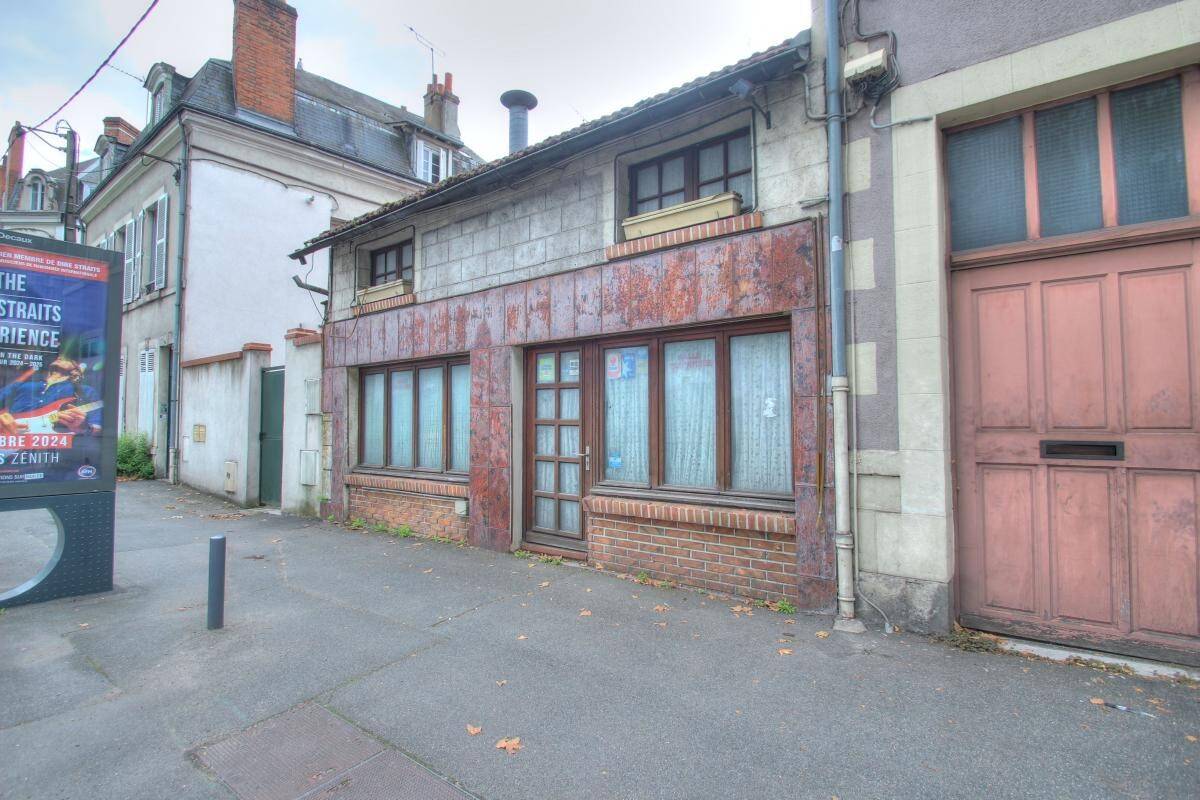 Gewerbliche Immobilie in Orleans, France, Nr. 160929