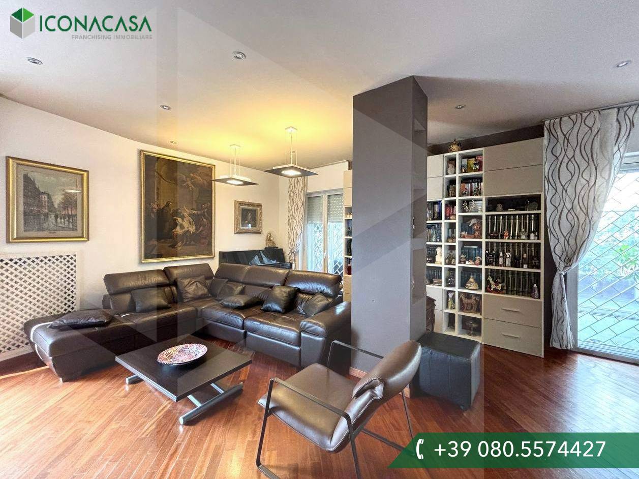 4 rooms Apartment in Bari, Italy No. 34414