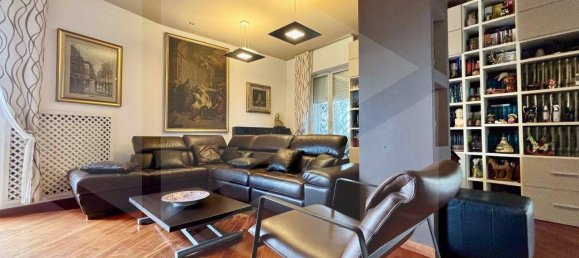4 rooms Apartment in Bari, Italy No. 34414 3