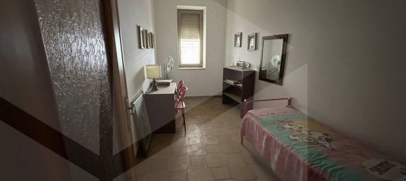7 rooms Apartment in Somma Vesuviana, Italy No. 20487 10
