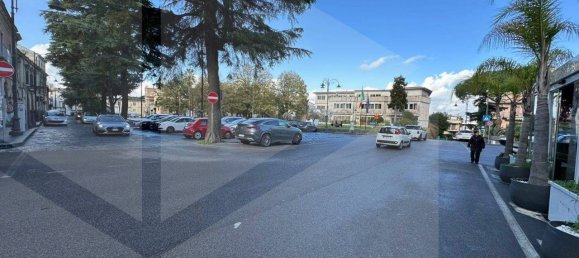 7 rooms Apartment in Somma Vesuviana, Italy No. 20487 4