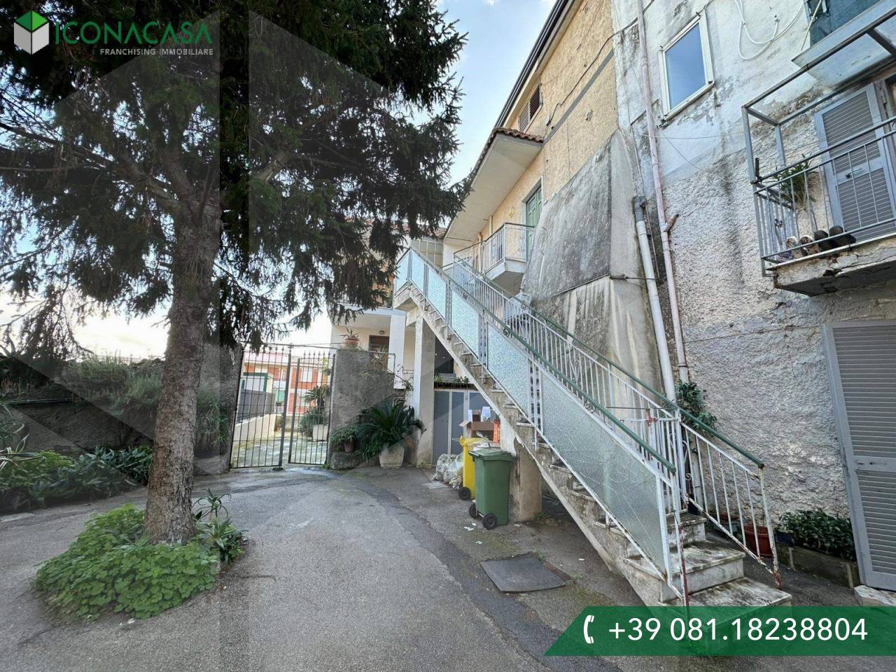 7 rooms Apartment in Somma Vesuviana, Italy No. 20487