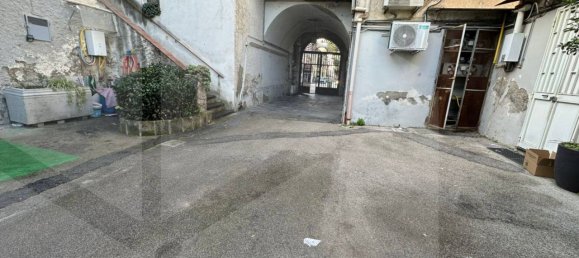 7 rooms Apartment in Somma Vesuviana, Italy No. 20487 3