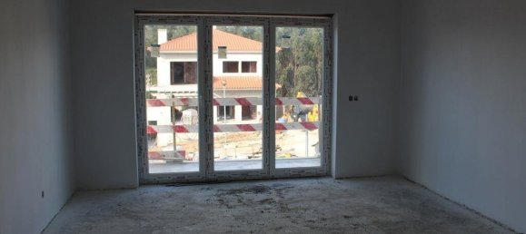 4 bedrooms Townhouse in Caldas da Rainha, Portugal No. 99391 7