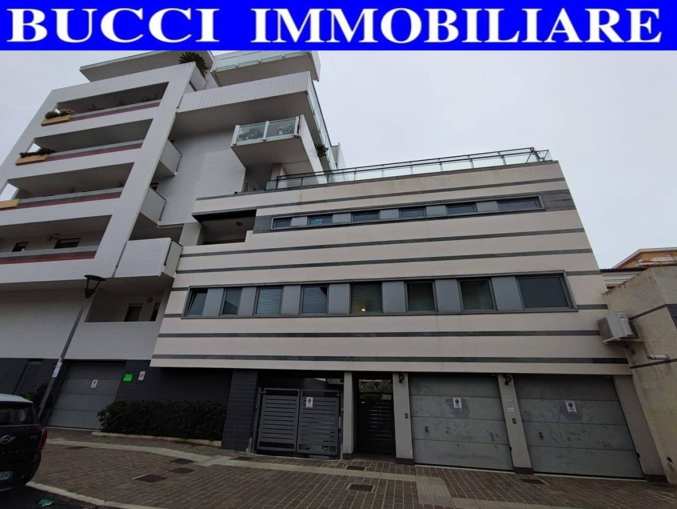 15m² Garage in Pescara, Italy No. 85777