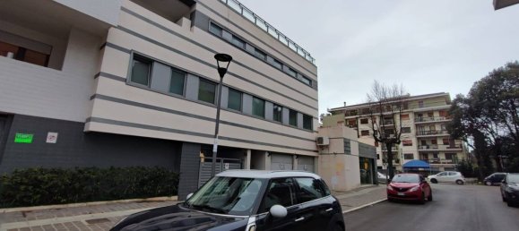 15m² Garage in Pescara, Italy No. 85777 5