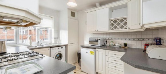 2 bedrooms Maisonette in Bushey, United Kingdom No. 6227 2