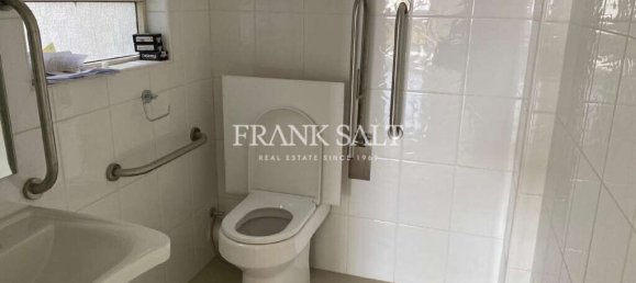 Bureau à Victoria, Malta 380m² No. 11995 8