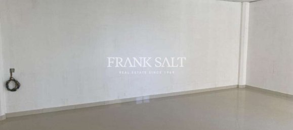 Bureau à Victoria, Malta 380m² No. 11995 3