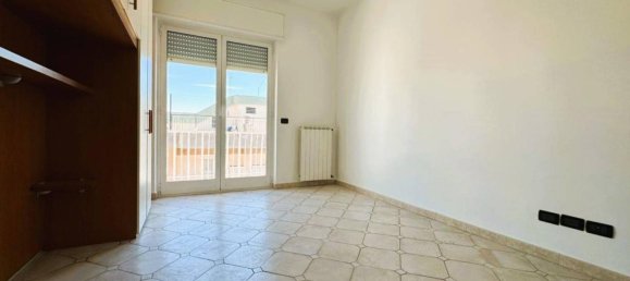 3غرفة شقة في Albenga, Italy رقم 122007 7