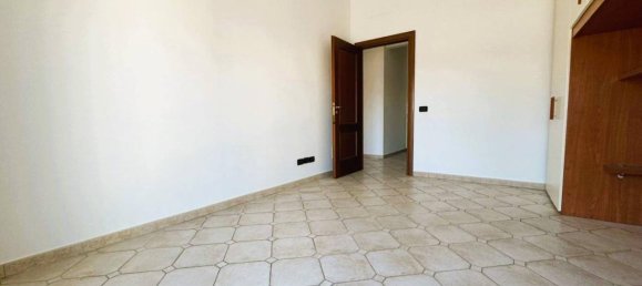 3غرفة شقة في Albenga, Italy رقم 122007 8