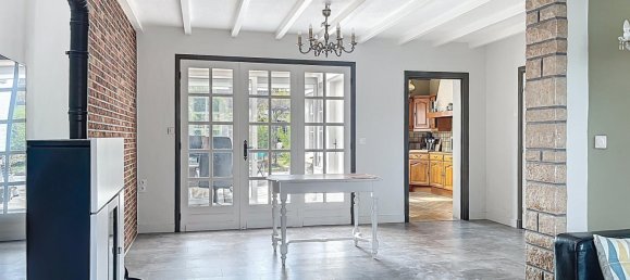 3 bedrooms House in Halluin, France No. 335248 3