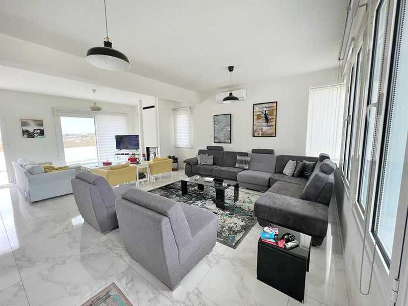 4 Schlafzimmer Gewerbliche Immobilie in Paralimni, Cyprus, Nr. 7231