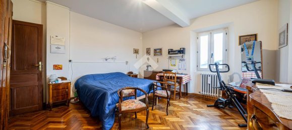 10-Zimmer Haus in Reggio Emilia, Italy, Nr. 5984 13