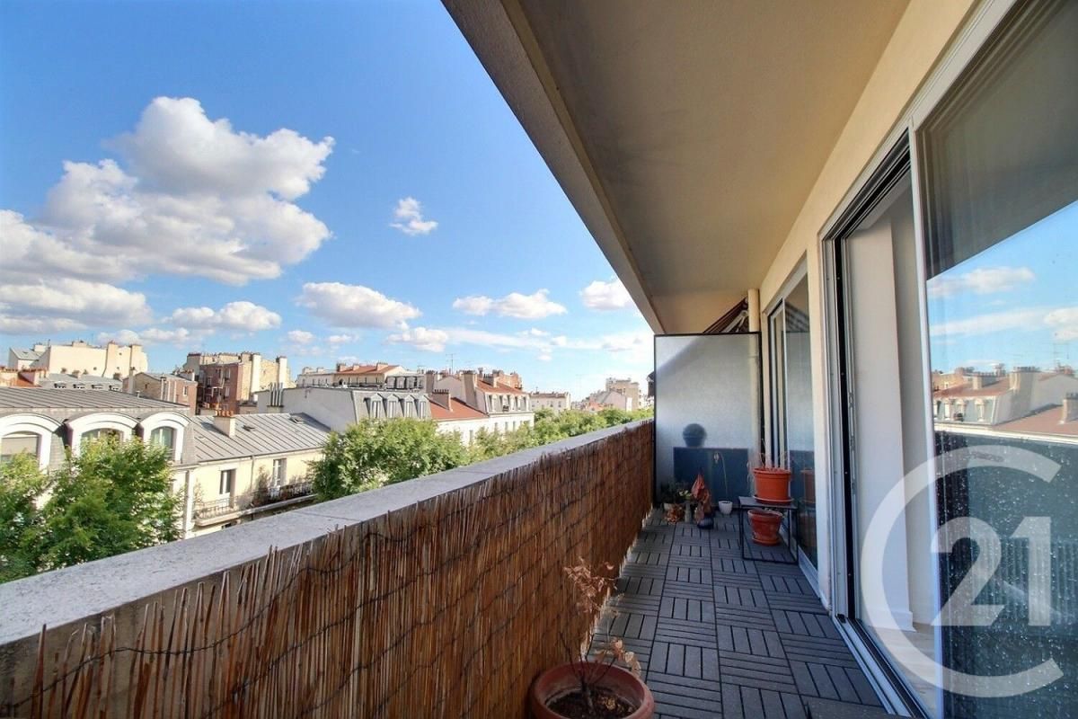 2 bedrooms Apartment in Charenton-le-Pont, France No. 321788