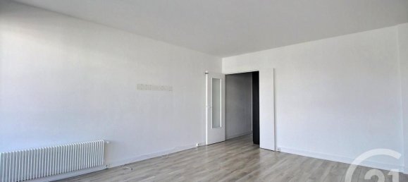 2 bedrooms Apartment in Charenton-le-Pont, France No. 321788 2