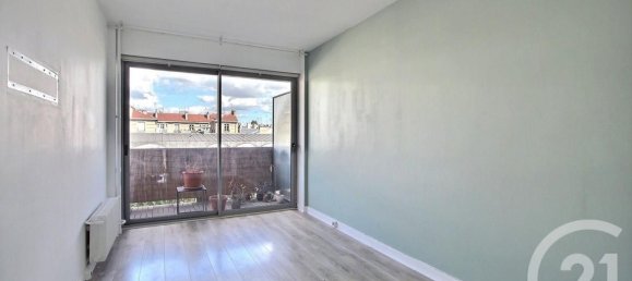 2 bedrooms Apartment in Charenton-le-Pont, France No. 321788 5