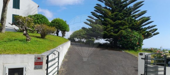 3 bedrooms House in Ponta Delgada, Portugal No. 174994 3