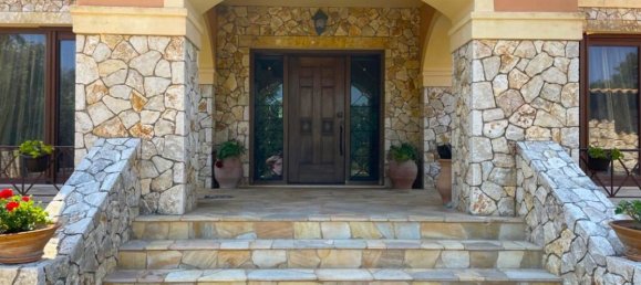 5 bedrooms Villa in Corfu, Greece No. 8238 7